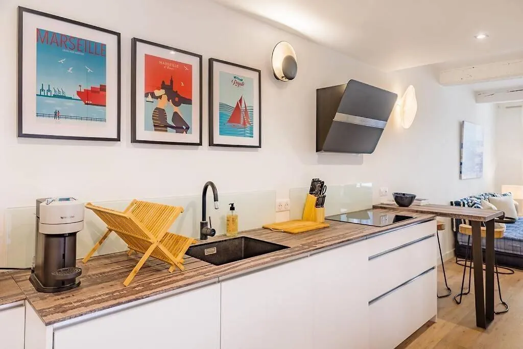 Appartement 5*, Climatise, Avec Terrasse Au Quartier Le Panier Marsilya Daire