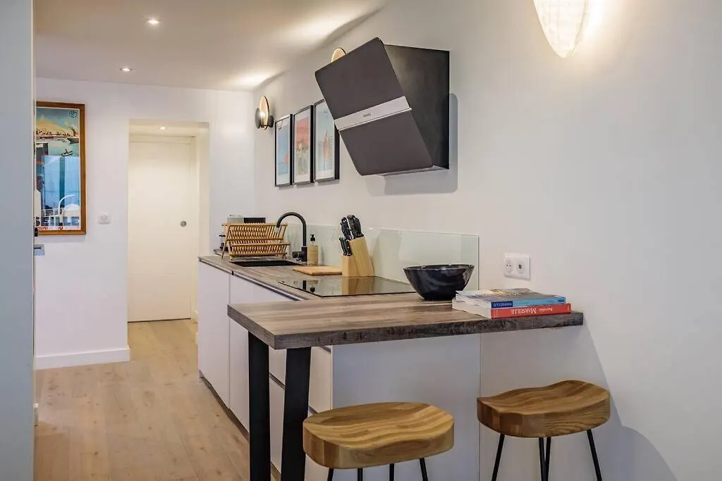 Appartement 5*, Climatise, Avec Terrasse Au Quartier Le Panier Marsilya 0*,  Fransa